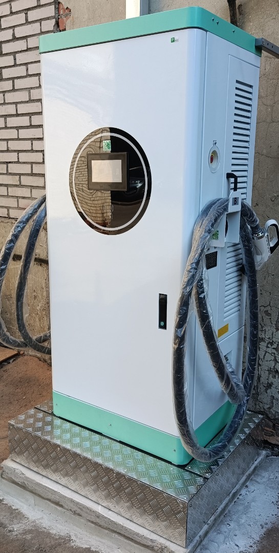 Быстрая DC зарядная станция ParkCharge 5 60кВт GBT+ССS2 IMG_20240924_123146